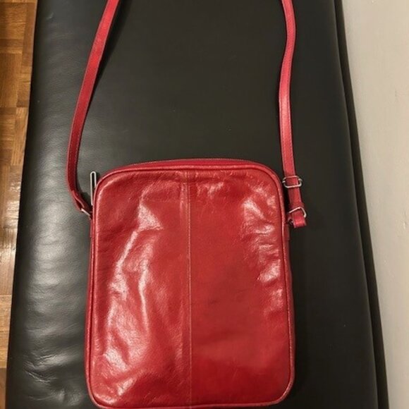 Walter Baker Red leather crossbody - Picture 3 of 5